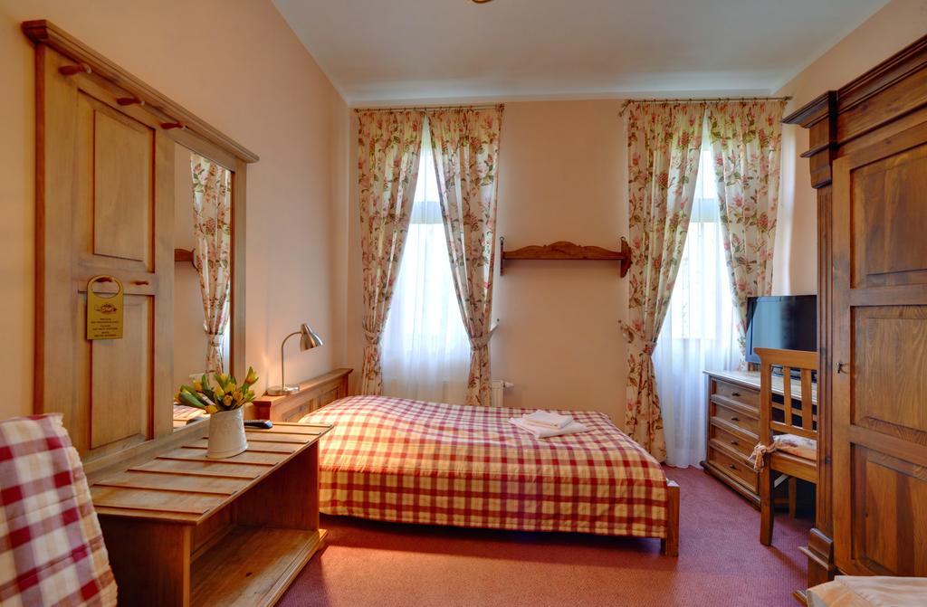 Hotel Magnes 스클라르스카포렘바 외부 사진